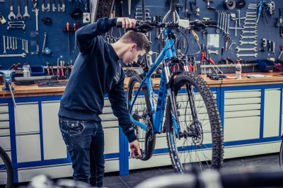 Doe tijdig onderhoud aan je fiets en vergeet de servicebeurten niet!