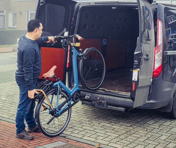 Lindenholz komt je fiets voor reparatie of onderhoud ophalen en terugbrengen